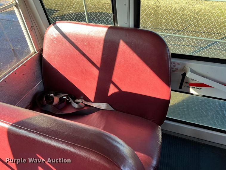 image for item DS2748 2005 Blue Bird E450 Super Duty  school bus