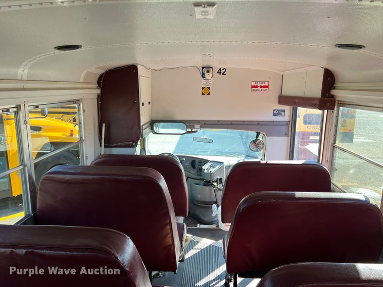 image for item DS2748 2005 Blue Bird E450 Super Duty  school bus