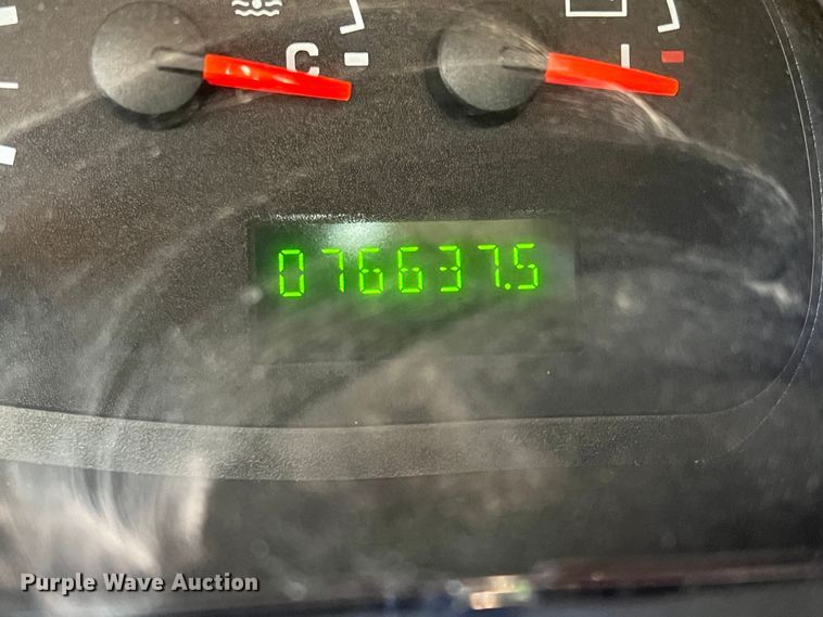 image for item DS2748 2005 Blue Bird E450 Super Duty  school bus