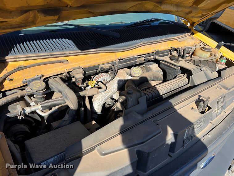 image for item DS2748 2005 Blue Bird E450 Super Duty  school bus