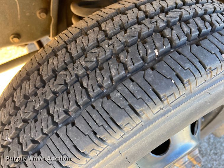 image for item DS2748 2005 Blue Bird E450 Super Duty  school bus