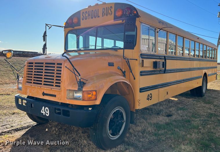 image for item DS2749 1995 International 3800  school bus