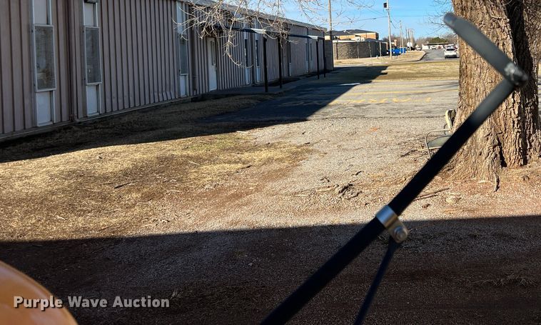 image for item DS2749 1995 International 3800  school bus