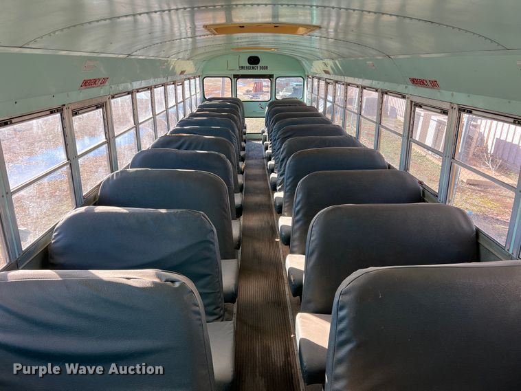 image for item DS2749 1995 International 3800  school bus