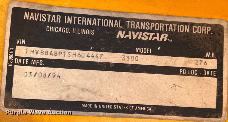 image for item DS2749 1995 International 3800  school bus