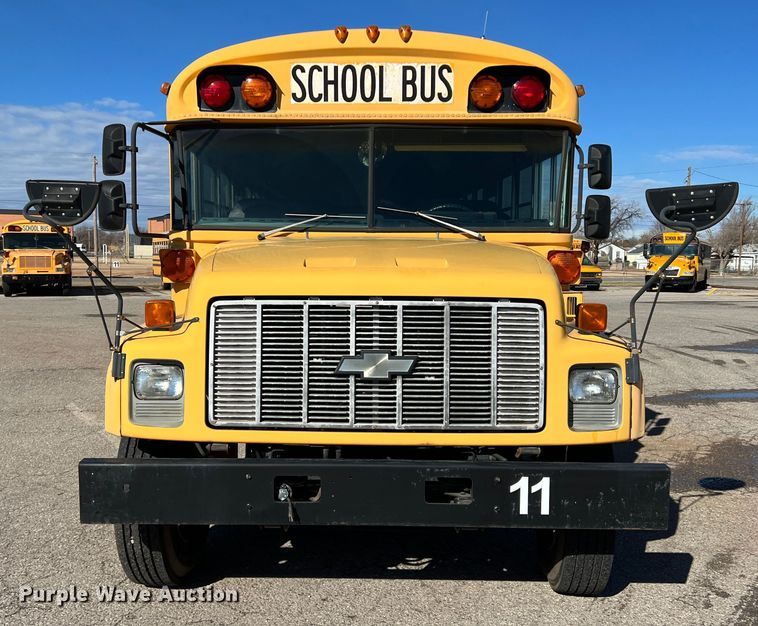 image for item DS2750 1999 Blue Bird  school bus