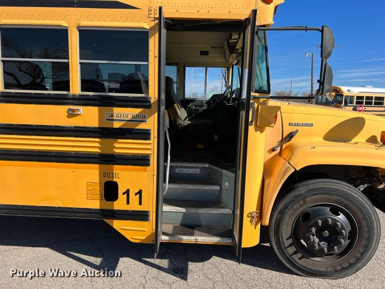 image for item DS2750 1999 Blue Bird  school bus