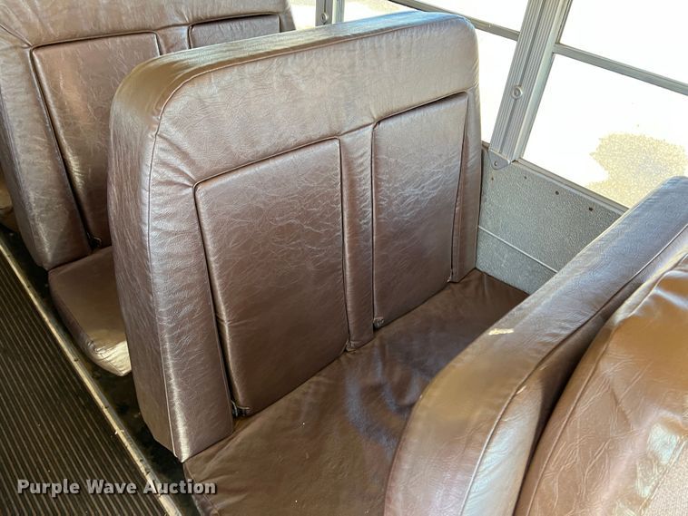 image for item DS2750 1999 Blue Bird  school bus