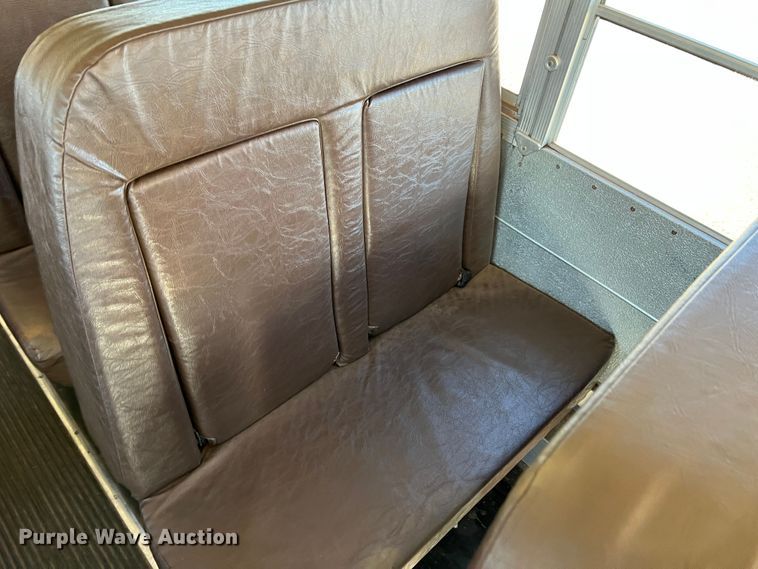 image for item DS2750 1999 Blue Bird  school bus