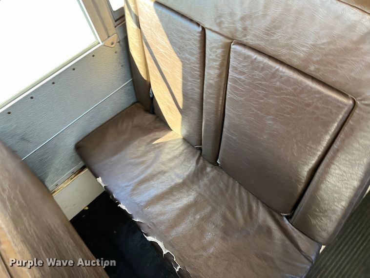 image for item DS2750 1999 Blue Bird  school bus