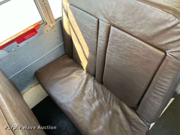 image for item DS2750 1999 Blue Bird  school bus