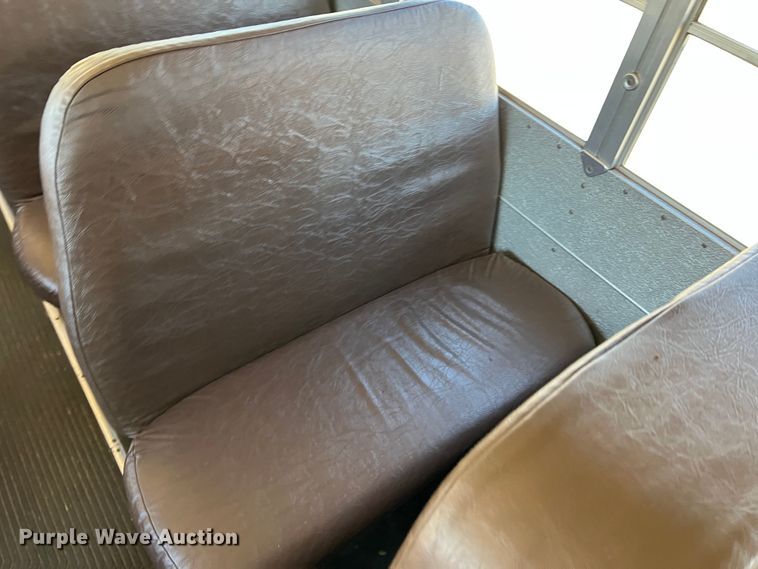 image for item DS2750 1999 Blue Bird  school bus