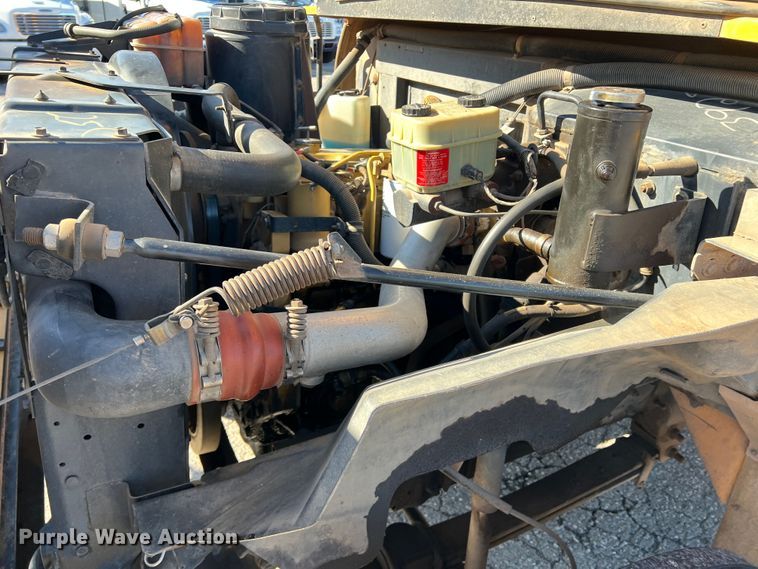 image for item DS2750 1999 Blue Bird  school bus