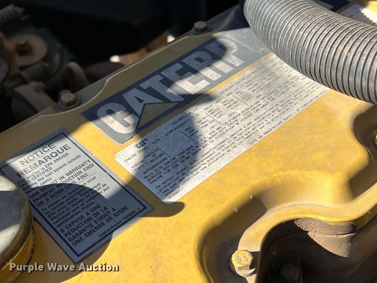 image for item DS2750 1999 Blue Bird  school bus