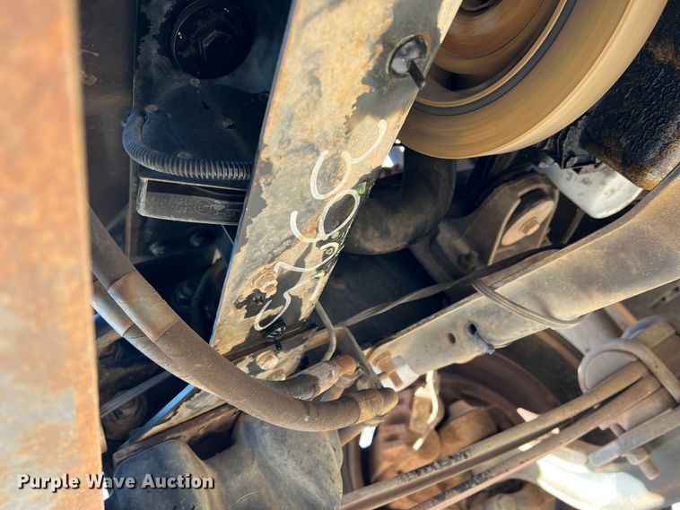 image for item DS2750 1999 Blue Bird  school bus