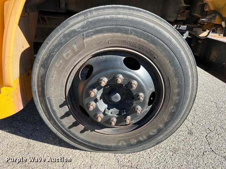 image for item DS2750 1999 Blue Bird  school bus