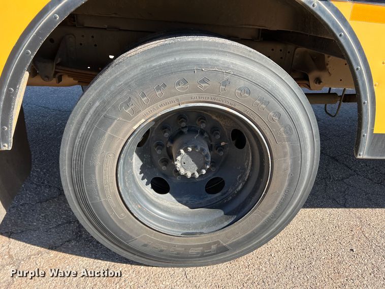 image for item DS2750 1999 Blue Bird  school bus