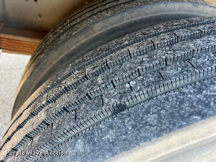 image for item DS2750 1999 Blue Bird  school bus