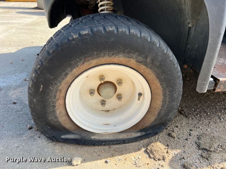 image for item DS2758 Toro Workman  utility vehicle