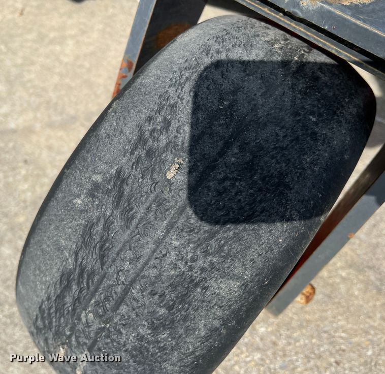 image for item DS2759 Kubota ZD331LP  ZTR lawn mower