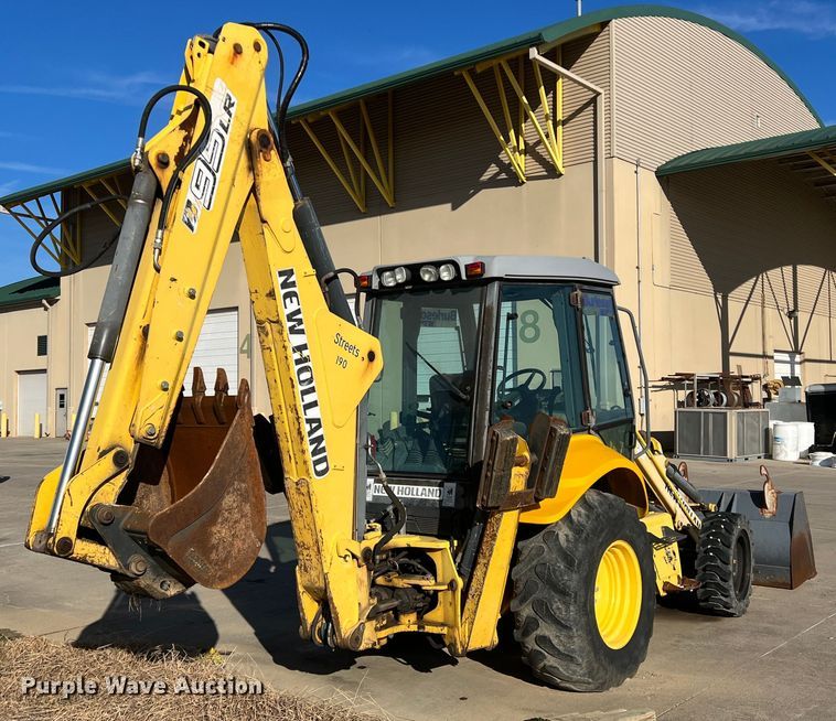 image for item DS2760 2008 New Holland B95LR  backhoe