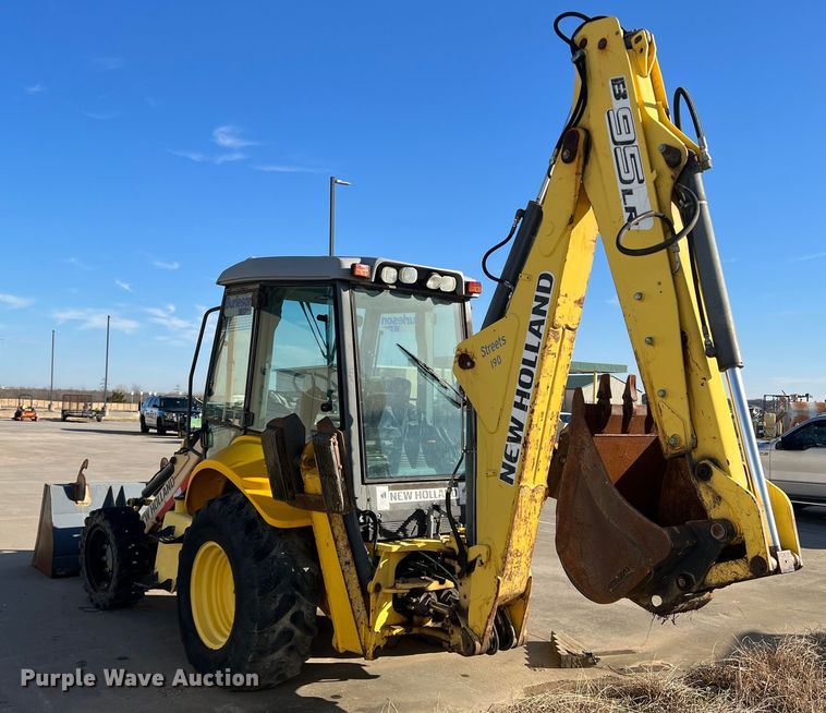 image for item DS2760 2008 New Holland B95LR  backhoe