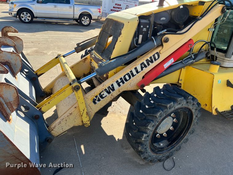 image for item DS2760 2008 New Holland B95LR  backhoe