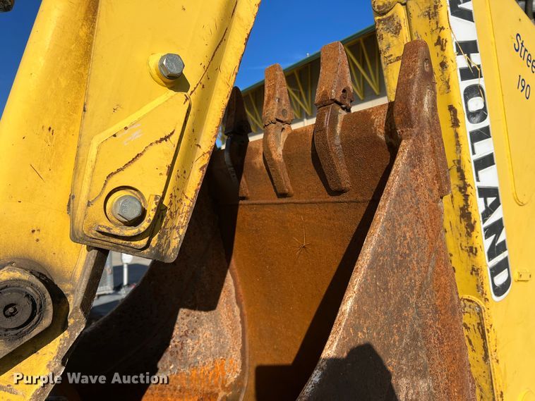 image for item DS2760 2008 New Holland B95LR  backhoe