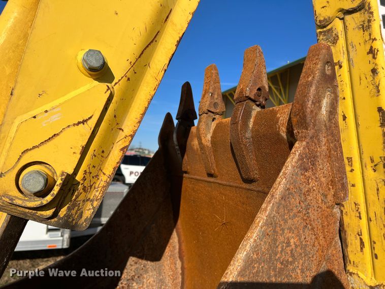 image for item DS2760 2008 New Holland B95LR  backhoe