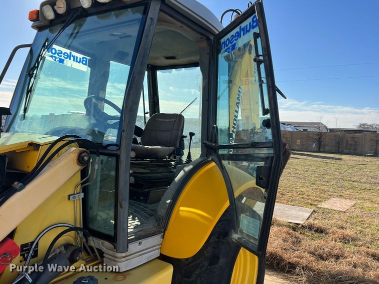 image for item DS2760 2008 New Holland B95LR  backhoe