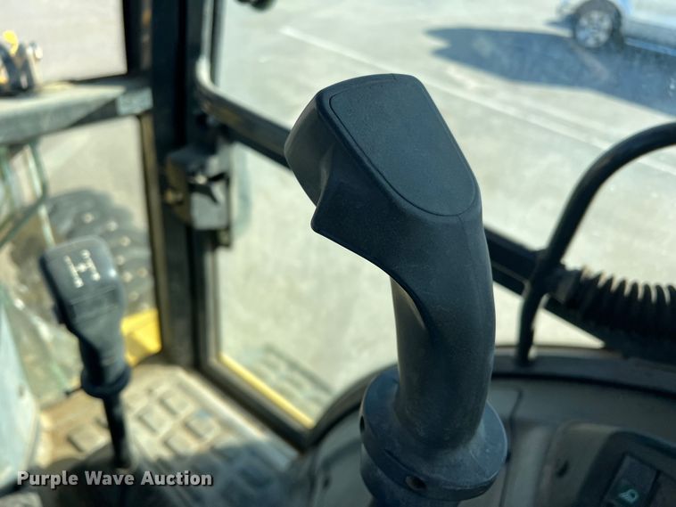 image for item DS2760 2008 New Holland B95LR  backhoe