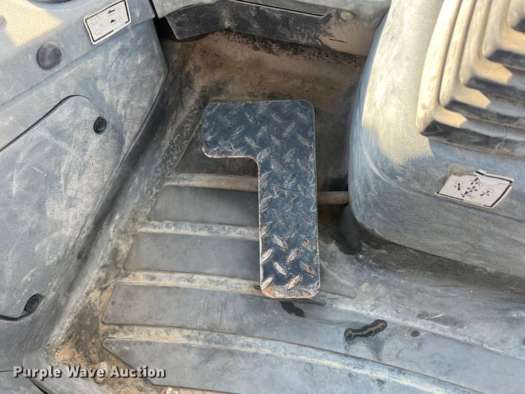 image for item DS2760 2008 New Holland B95LR  backhoe