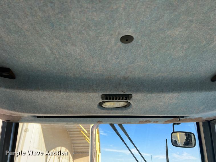 image for item DS2760 2008 New Holland B95LR  backhoe