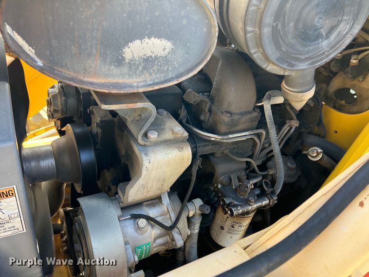 image for item DS2760 2008 New Holland B95LR  backhoe