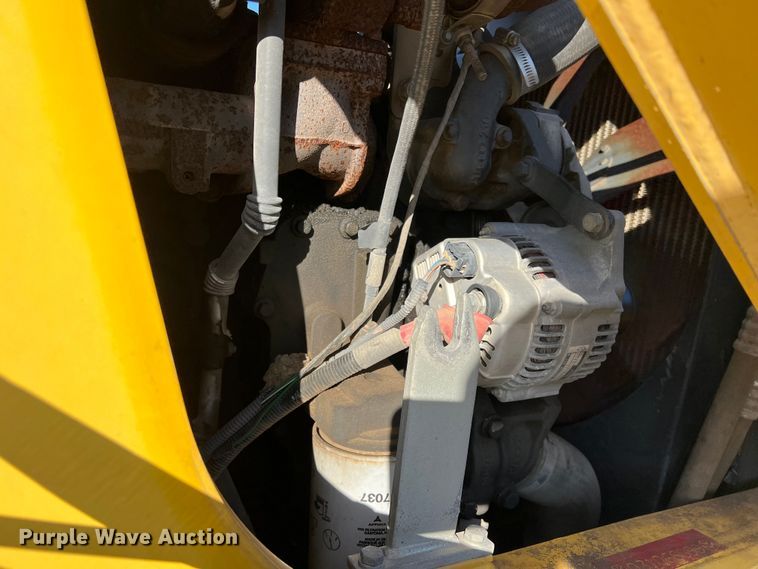 image for item DS2760 2008 New Holland B95LR  backhoe