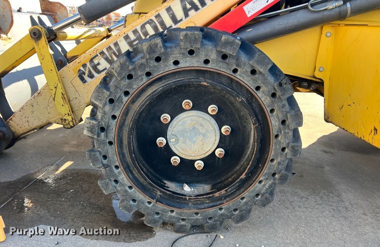 image for item DS2760 2008 New Holland B95LR  backhoe