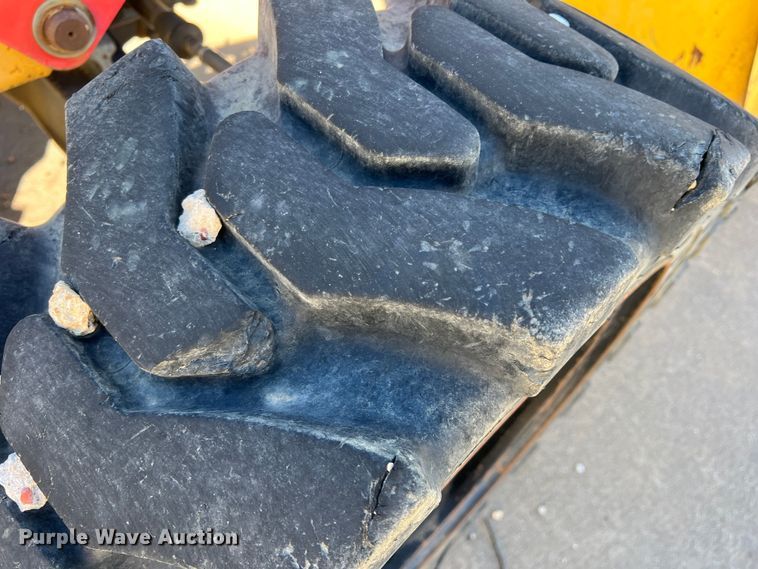 image for item DS2760 2008 New Holland B95LR  backhoe