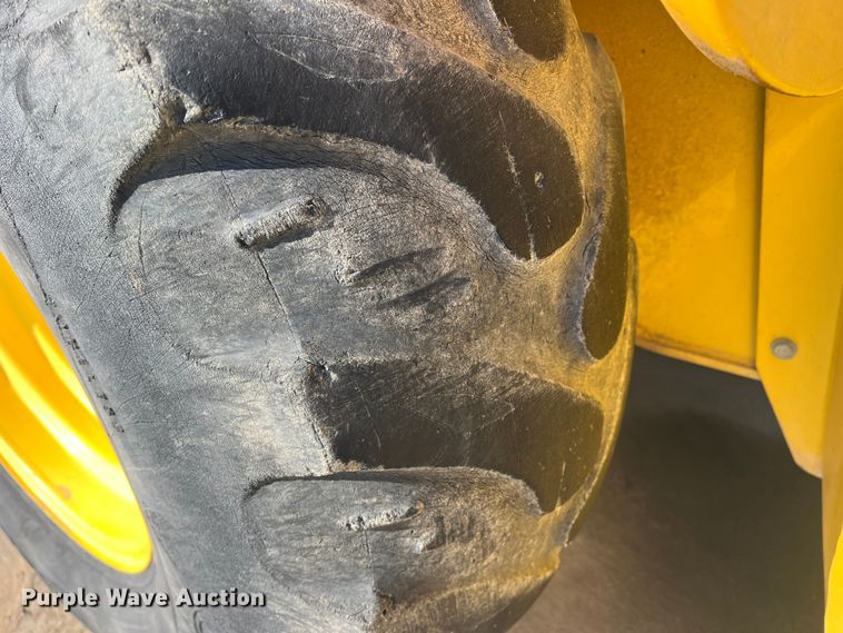 image for item DS2760 2008 New Holland B95LR  backhoe