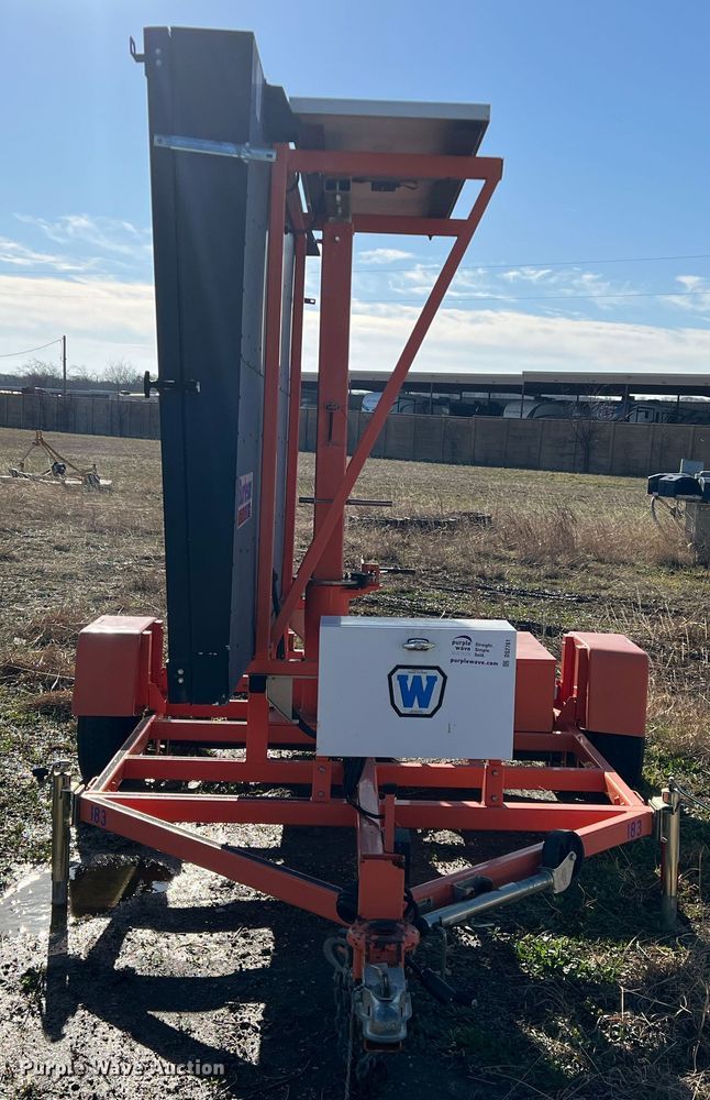 image for item DS2761 2009 Wanco  message board trailer