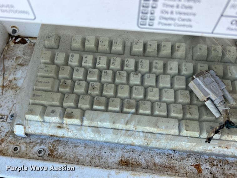 image for item DS2761 2009 Wanco  message board trailer