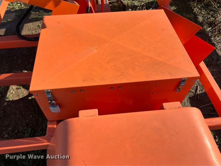 image for item DS2761 2009 Wanco  message board trailer