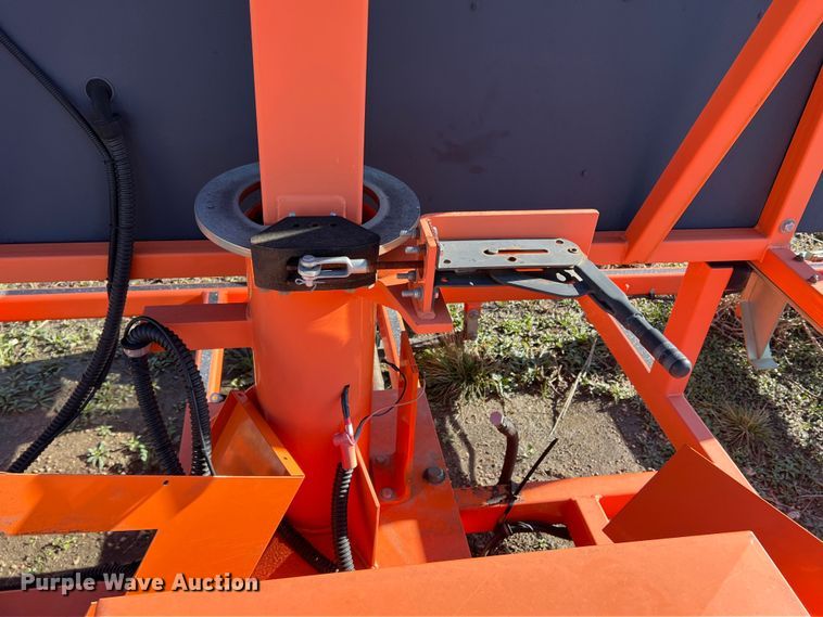 image for item DS2761 2009 Wanco  message board trailer