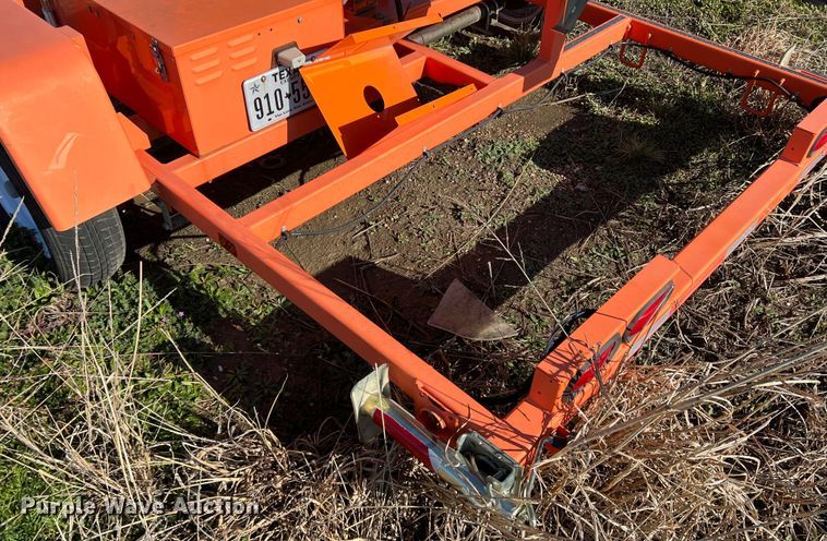 image for item DS2761 2009 Wanco  message board trailer