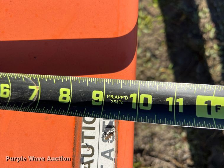 image for item DS2761 2009 Wanco  message board trailer