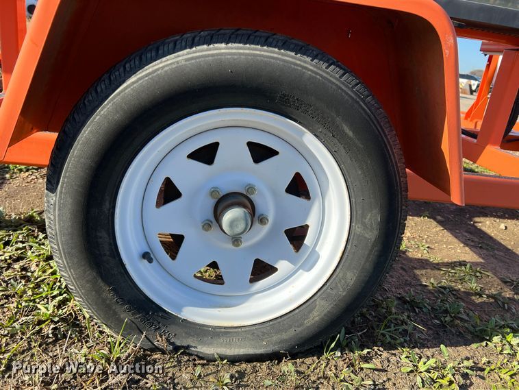 image for item DS2761 2009 Wanco  message board trailer