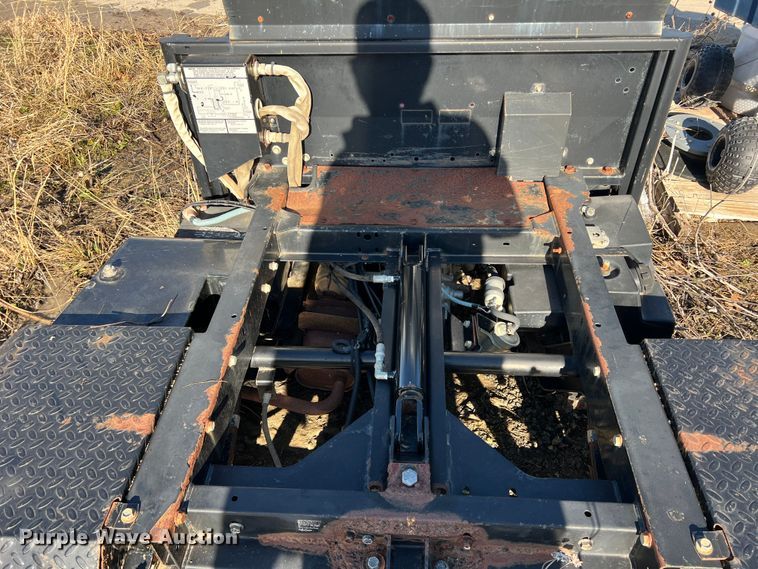 image for item DS2762 Textron  utility vehicle