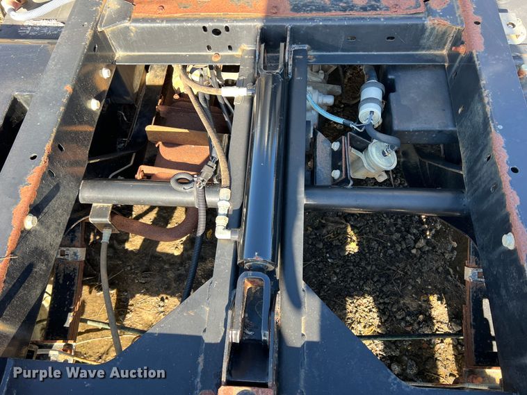 image for item DS2762 Textron  utility vehicle