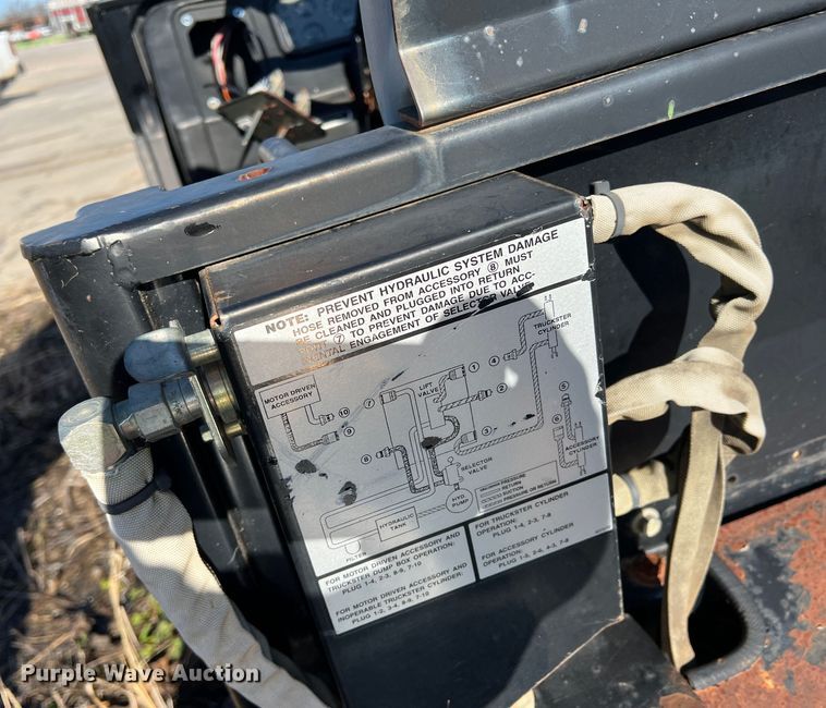 image for item DS2762 Textron  utility vehicle