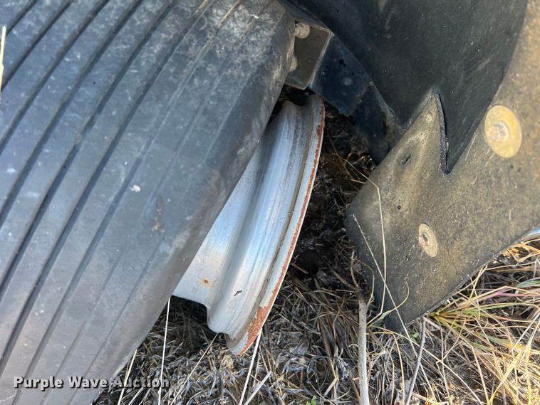 image for item DS2762 Textron  utility vehicle