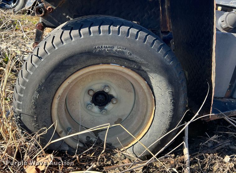 image for item DS2762 Textron  utility vehicle